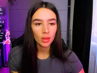 veronica-larson's Live Sex Cam Show
