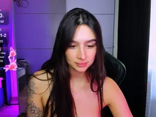 veronica-larson's Live Sex Cam Show