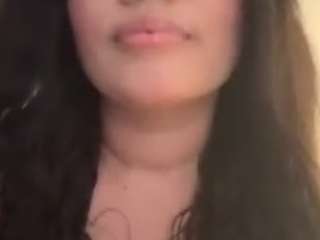 april-roses Live Webcam on CamSoda