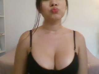 APRIL-ROSES live webcam show