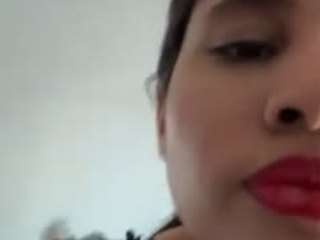 APRIL-ROSES live webcam show