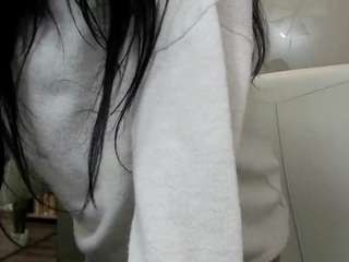 ayumilove's CamSoda show and profile