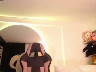 andrea-gomezz Live Webcam on CamSoda