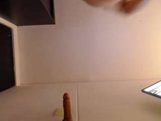 Live webcam model andrea-gomezz on Soda Cams