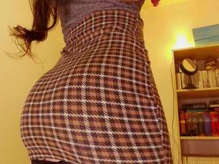 PurpleAriel live cam — ass, smoke, nature