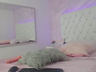 emmaroberts's Live Sex Cam Show