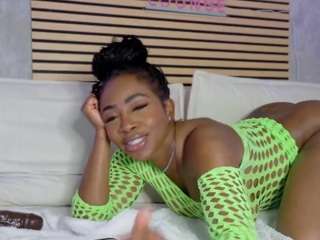 Live webcam model siennacole on Soda Cams