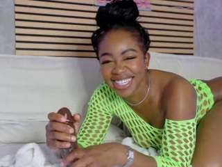 Live webcam model siennacole on Soda Cams