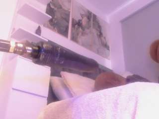 janeebony's CamSoda show and profile