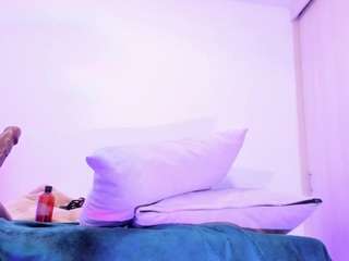 ariana-lopez webcam model