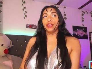 luxuryygf1 live cam profile