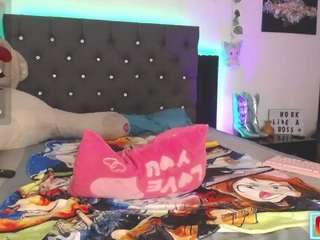 luxuryygf1 Toy live webcam