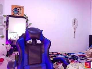 luxuryygf1 live webcam show