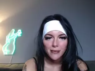 Juicy Lucie's Live Sex Cam Show