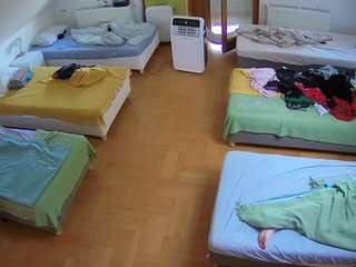 voyeurcam-julmodels-bed-6