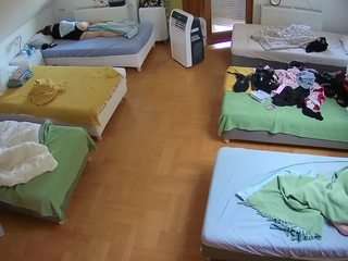 voyeurcam-julmodels-bed-6