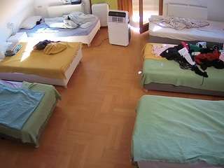 voyeurcam-julmodels-bed-6