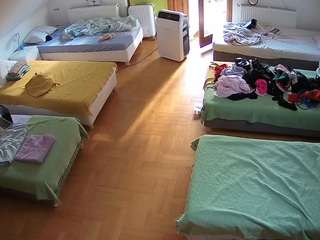 voyeurcam-julmodels-bed-6