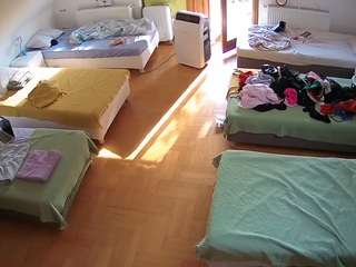 voyeurcam-julmodels-bed-6