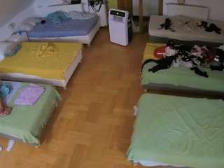 voyeurcam-julmodels-bed-6