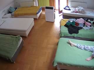 voyeurcam-julmodels-bed-6