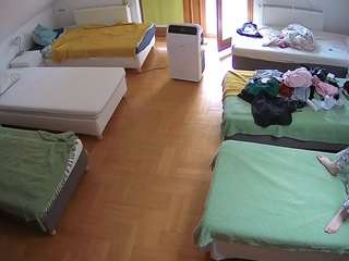 voyeurcam-julmodels-bed-6