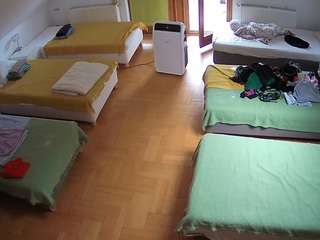 voyeurcam-julmodels-bed-6