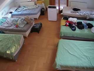 voyeurcam-julmodels-bed-6 Voyeur Amateurs camsoda