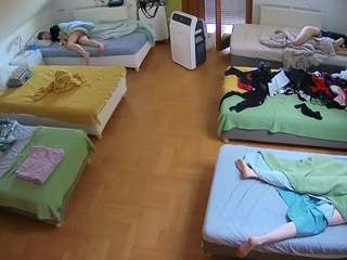 camsoda voyeurcam-julmodels-bed-6