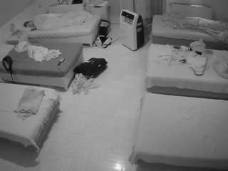 voyeurcam-julmodels-bed-6