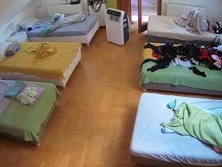 voyeurcam-julmodels-bed-6 camsoda Vr Adult Cams 