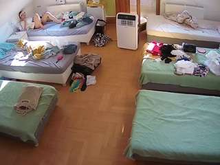 voyeurcam-julmodels-bed-6 Models Nudes camsoda