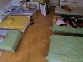 voyeurcam-julmodels-bed-6 Xcams Models camsoda