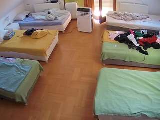 voyeurcam-julmodels-bed-6 My Cam Models camsoda