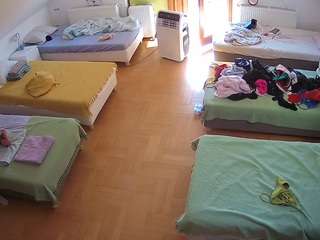 camsoda voyeurcam-julmodels-bed-6