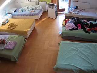 camsoda voyeurcam-julmodels-bed-6