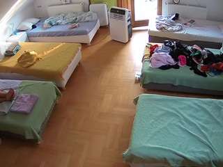 camsoda voyeurcam-julmodels-bed-6