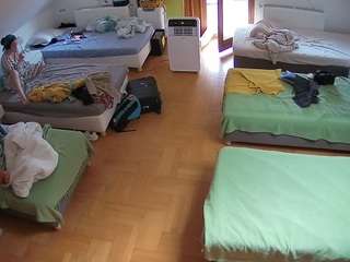 Amatuer Nude Model camsoda voyeurcam-julmodels-bed-6