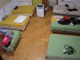 Live Cam Voyeur camsoda voyeurcam-julmodels-bed-6