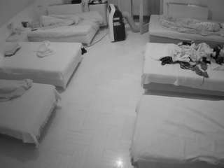 Amsoda camsoda voyeurcam-julmodels-bed-6