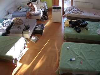 Voyeur Cameras Live camsoda voyeurcam-julmodels-bed-6