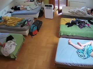 Naked Female Models camsoda voyeurcam-julmodels-bed-6