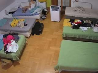 voyeurcam-julmodels-bed-6 Live Cam Models camsoda