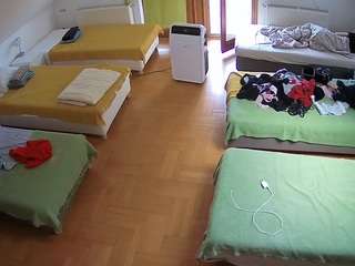 Free Live Cam Models camsoda voyeurcam-julmodels-bed-6