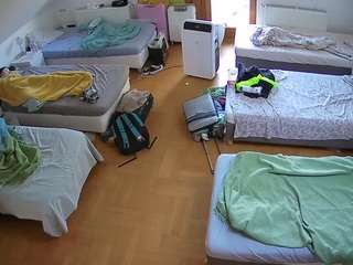 Cam Model Erickalee camsoda voyeurcam-julmodels-bed-6