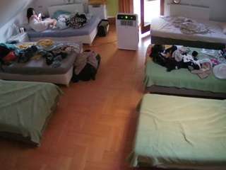 Hostel Voyeur camsoda voyeurcam-julmodels-bed-6