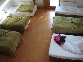voyeurcam-julmodels-bed-6