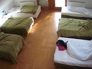 voyeurcam-julmodels-bed-6