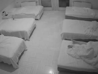 voyeurcam-julmodels-bed-6 webcam model
