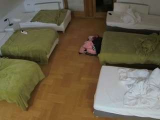 voyeurcam-julmodels-bed-6 Thumb Image